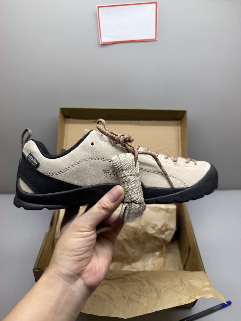 Pantofi de drumeție cu partea superioară din suede, talpă din cauciuc vulcanizat, unisex, talpă joasă, vârf ascuțit