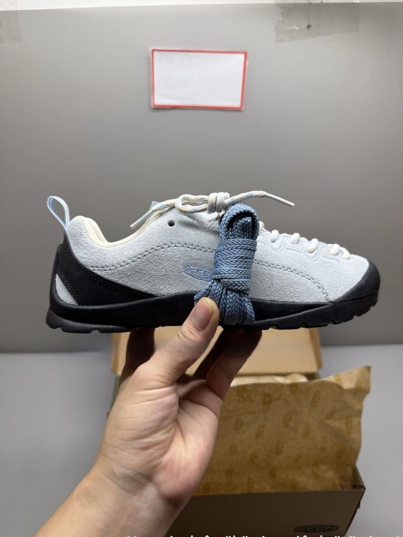 Pantofi de drumeție cu partea superioară din suede, talpă din cauciuc vulcanizat, unisex, talpă joasă, vârf ascuțit