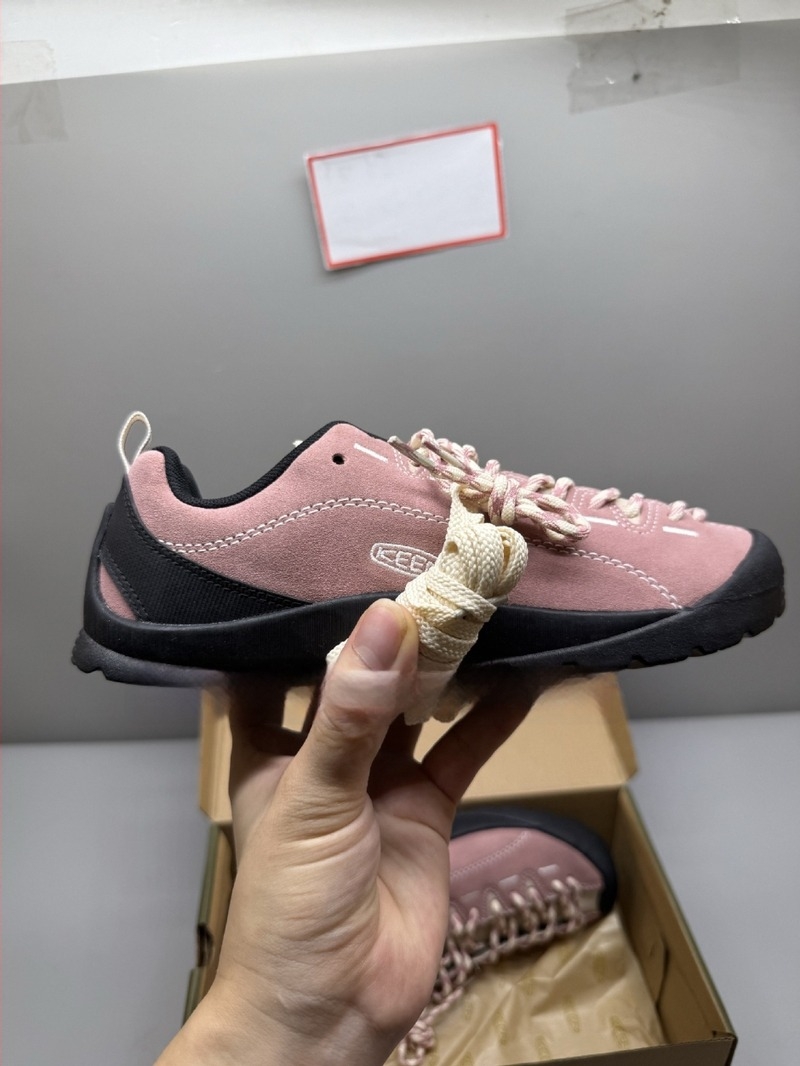 Pantofi de drumeție cu partea superioară din suede, talpă din cauciuc vulcanizat, unisex, talpă joasă, vârf ascuțit