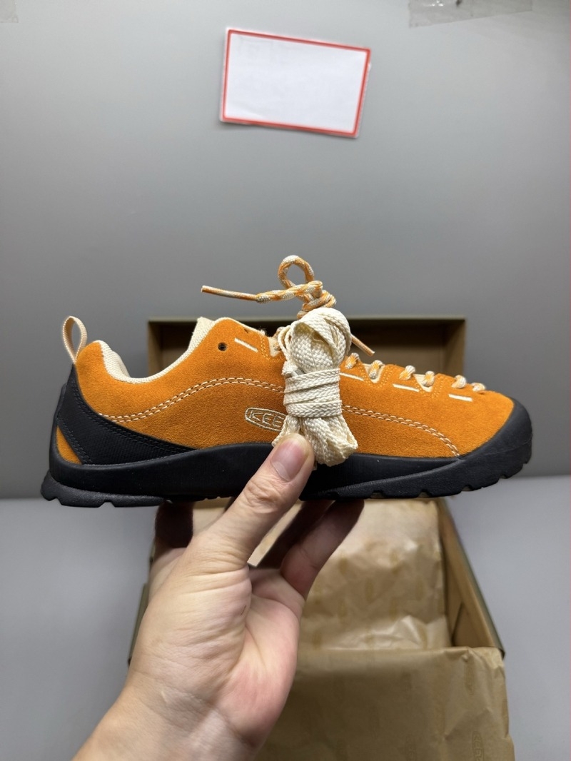 Pantofi de drumeție cu partea superioară din suede, talpă din cauciuc vulcanizat, unisex, talpă joasă, vârf ascuțit