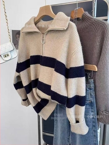 Pulover tricotat damă cu glugă, croială lejeră, foarte gros, din amestec de lână, toamnă 2023