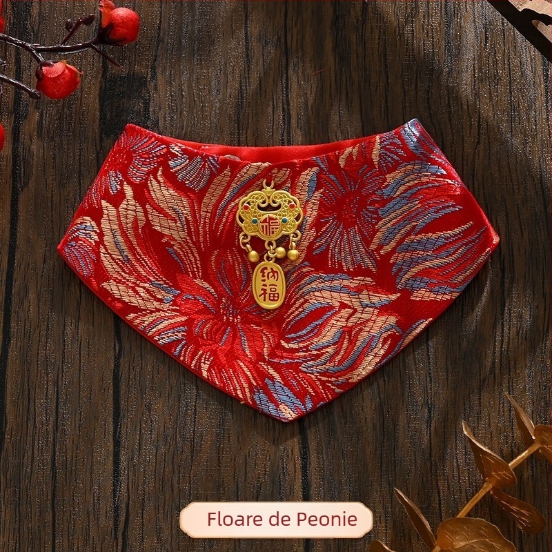 Fular triunghiular, stil chinezesc, satin țesut, broderie (Material: Pânză; Metoda de țesut: Satén țesut; Metoda de prelucrare: Broderie; Stil: Chinezesc)