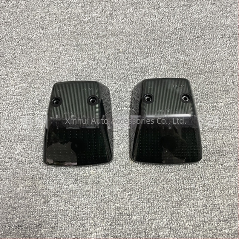 Carcasă semnalizare Xinhui din PP pentru W463 Mercedes-Benz G-Class (G500/G63/G350/G55) cu suport de instalare