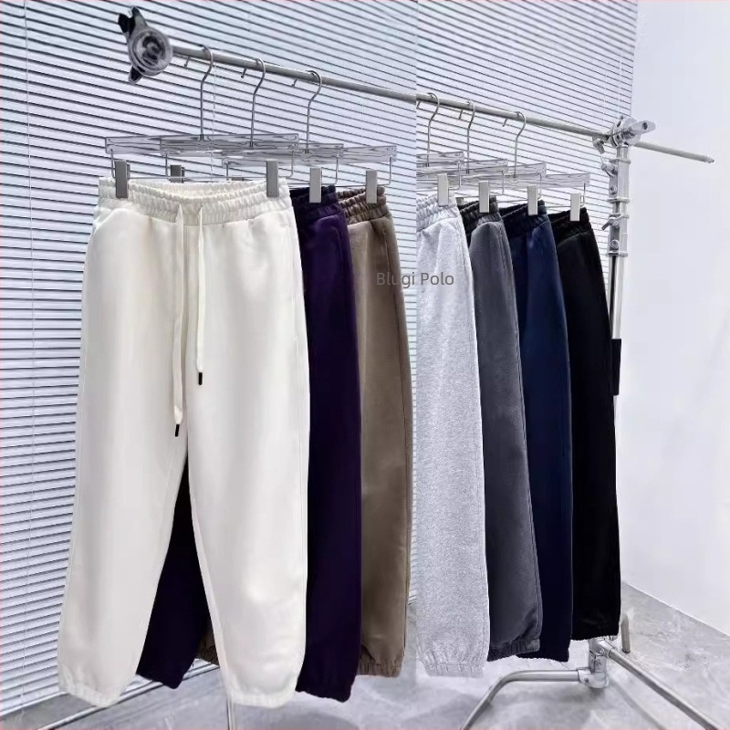 Pantaloni trening din bumbac lejeri, cu broderie ponei, talie medie-înaltă, microelasticitate, croială dreaptă, 95% bumbac, 320 g