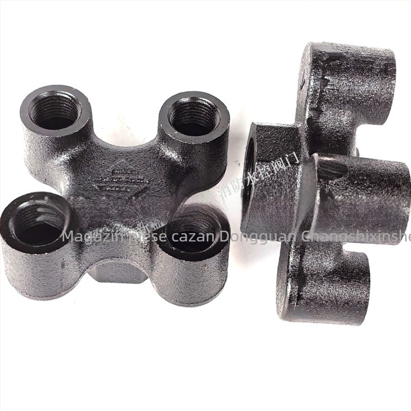 Distribuitor cu patru gheare pentru echipamente auxiliare de turnare prin injecție — fontă, montaj filet interior, temperatură de lucru 200°C, mediu: apă sau ulei