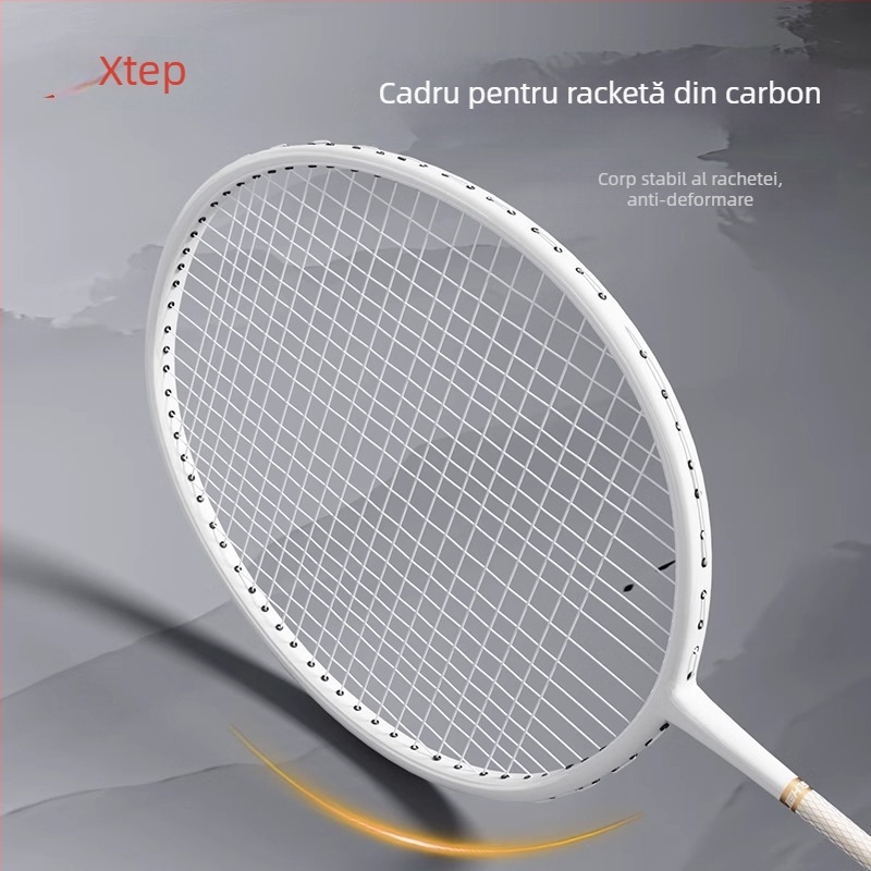 Rachetă de badminton din fibră de carbon, design dintr-o singură bucată, șaft drept, 95–100 g, rigiditate medie, potrivită pentru începători