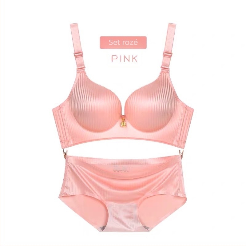 Sutien fără sârmă, cupă 3/4, burete de 8 cm, susținere adunătoare, bretele duble detașabile, material nylon