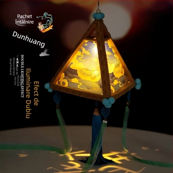 Kit DIY de felinar triunghiular, stil cartoon chinezesc clasic, panouri fonoabsorbante; execuție mecanică și manuală