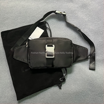 Geantă de piept pentru bărbați, stil stradal, nailon, ultraușoară pentru reducerea încărcăturii, iarna 2023, utilizare zilnică