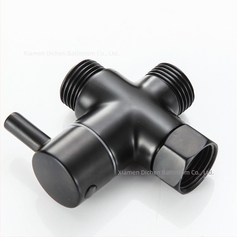 Distribuitor cu trei căi din cupru pentru duș, 1 intrare/2 ieșiri, conexiune filet, finisaj electroplatat, 0–90°C, 0.8–1.2 MPa