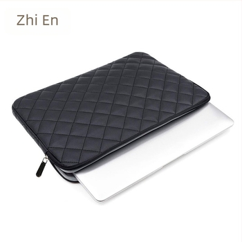 Geantă din piele PU pentru laptop și tabletă, model quilt cu broderie, buzunar interior (Material: Piele PU; Sezon: Primăvara 2023; Gen: Neutru; Funcție: Altele)