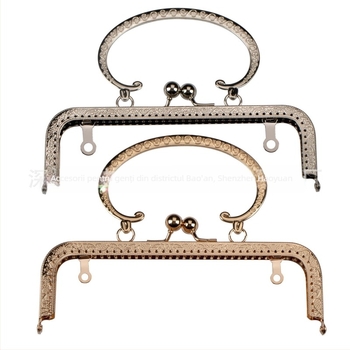 Accesorii pentru geantă - ramă pătrată cu model S gravat pentru mâner, din fier, finisaj bronz