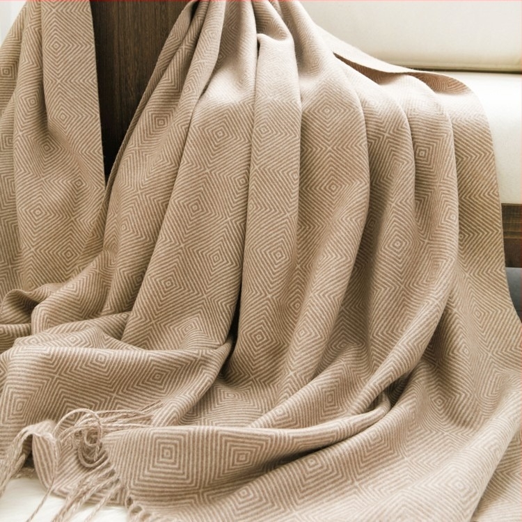 Neck ballet pătură de lână cu carouri geometrice, 100% lână, 800-999 g, pentru toate anotimpurile