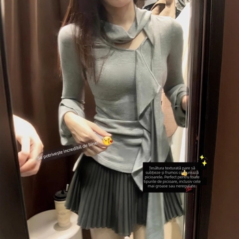 Fustă plisată scurtă, talie înaltă, croi A, țesătură din lână