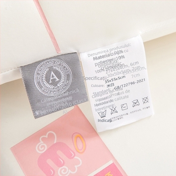 Perna din memory cotton pentru copii 3–6 ani, toate sezoanele, sprijin pentru gât, formă dreptunghiulară, înălțime 5–10 cm, țesătură poliester