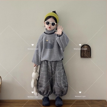 Set de iarnă pentru copii din două piese — stil coreean, desen animat, pulover gros și pantaloni uni, vârstă 0–1 ani, material Rayon, blană de iepure 80–90%