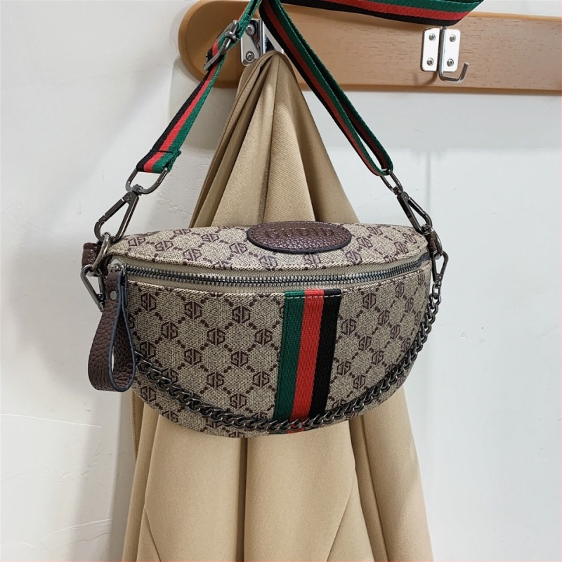 Geantă de umăr cu lanț – PU piele, căptușeală poliester, închidere cu fermoar, buzunar interior cu fermoar, structură moale