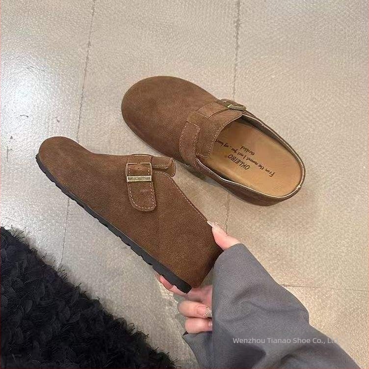 Papuci de copii cu talpă groasă în stil Birkenstock, partea superioară pufoasă, vârf închis, talpă din cauciuc, lansare iarnă 2024