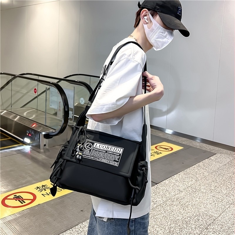 Pink Dale Geantă Messenger din Nylon cu Capac, Formă Orizontală Pătrată, Cu O Singură Curea de Umăr