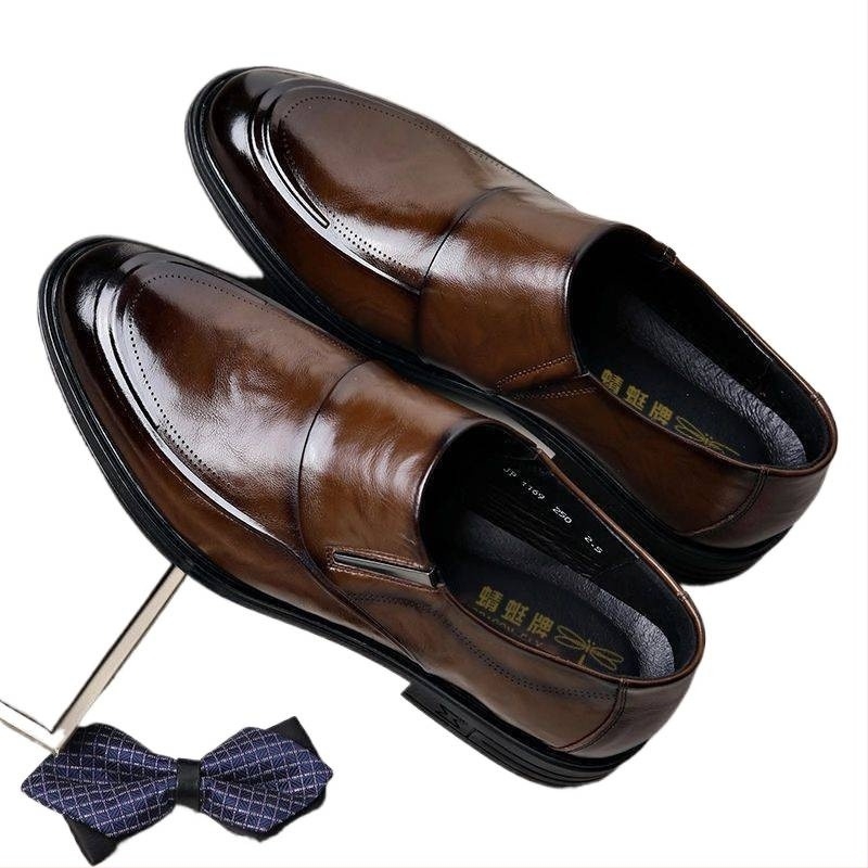 Pantofi bărbați cu vârf ascuțit, din velur de vacă, talpă vulcanizată, branț din lână, căptușeală din piele de cerb, stil retro