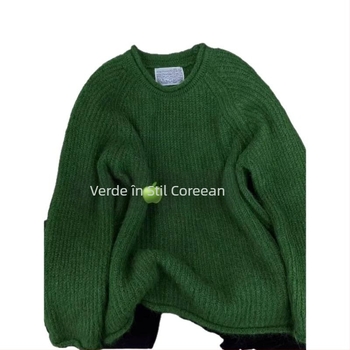 Pulover tricotat gros din amestec lână-acril, cu glugă, guler rotund, croială lejeră — Iarna 2024