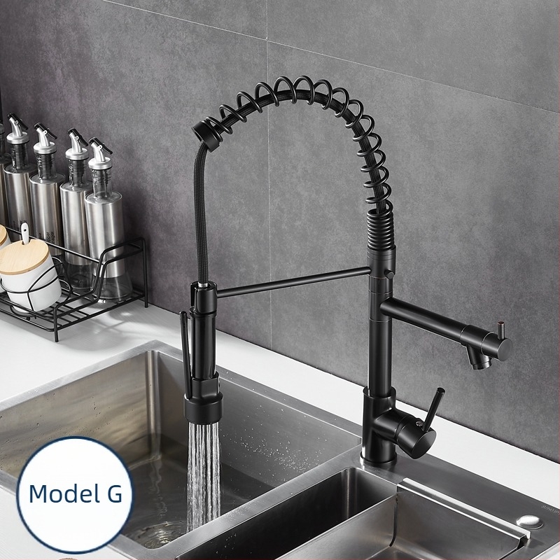 Robinet de bucătărie cu corp din cupru, cartuș ceramic și design cu cuplaj dublu