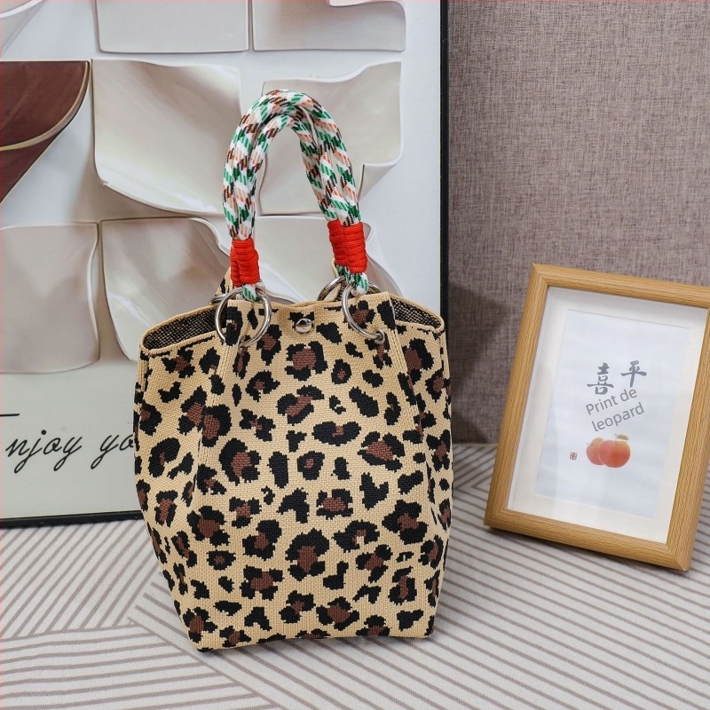 Geantă de mână tricotată, cu imprimeu leopard – stil urban minimalist, poliester, formă de găleată, închidere magnetică, curele duble