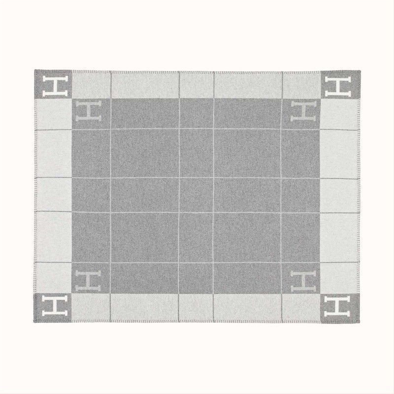 Pătură coral fleece din poliester, model geometric, 180–190 g/m², primăvară și toamnă, stil lux lejer