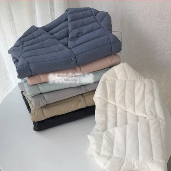 Geacă de puf din nylon pentru femei, croială slim, umplutură din puf de gâscă alb 86–90%, guler rotund