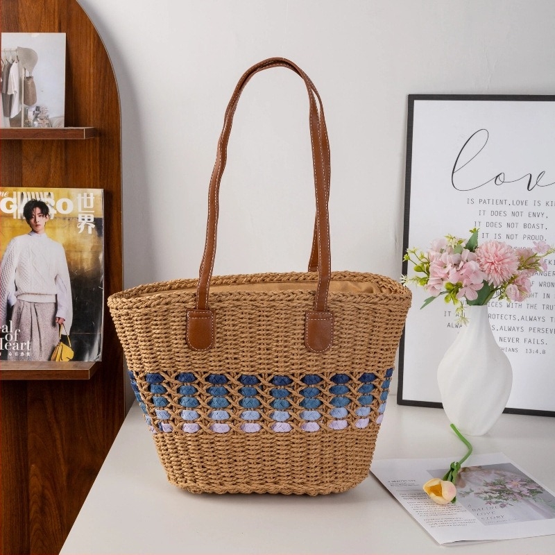 Geantă tote din pai împletită pentru umăr - Material: hârtie, căptușeală poliester, închidere cu fermoar, formă orizontală dreptunghiulară