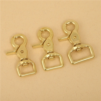 Hardware bagaj din alamă BLX-004: serie BLX, marcă Smooth Xing, dog buckle, cârlig lanț pătrat, lobster clasp, accesorii din piele lucrate manual pentru bagaje