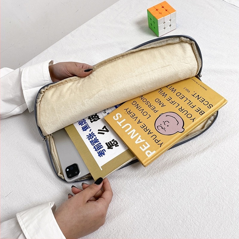 Husă din nylon pentru iPad și laptop — rezistentă la apă, antișoc, anti-derapare