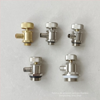 Supapă de golire a radiatoarelor cu conectare filetata, cupru, finisaj nichelat, temperatură de lucru 0–100°C, pentru apă