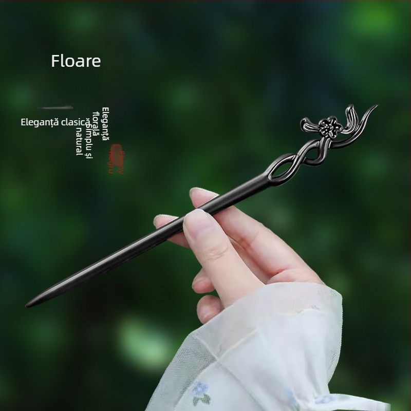 Clema de păr din lemn gravată cu floare de prune, în stil chinezesc (Material: Lemn; Stil: Chinezesc; Procesare: Gravare; Formă: Flori)