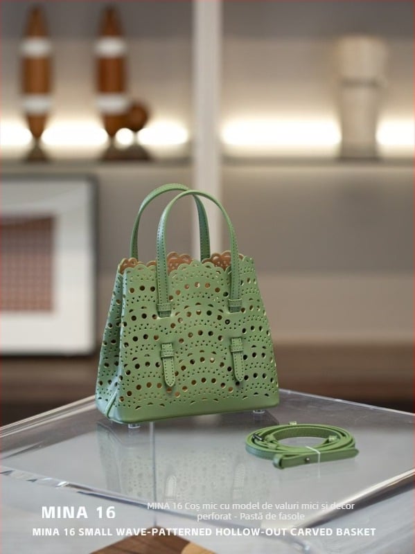 Geantă basket din piele naturală, plasă ondulată și imprimeu floral gravat, stil urban minimalist, crossbody cu curea unică, formă dreptunghiulară, buzunar pentru telefon și buzunar cu fermoar, căptușeală poliester