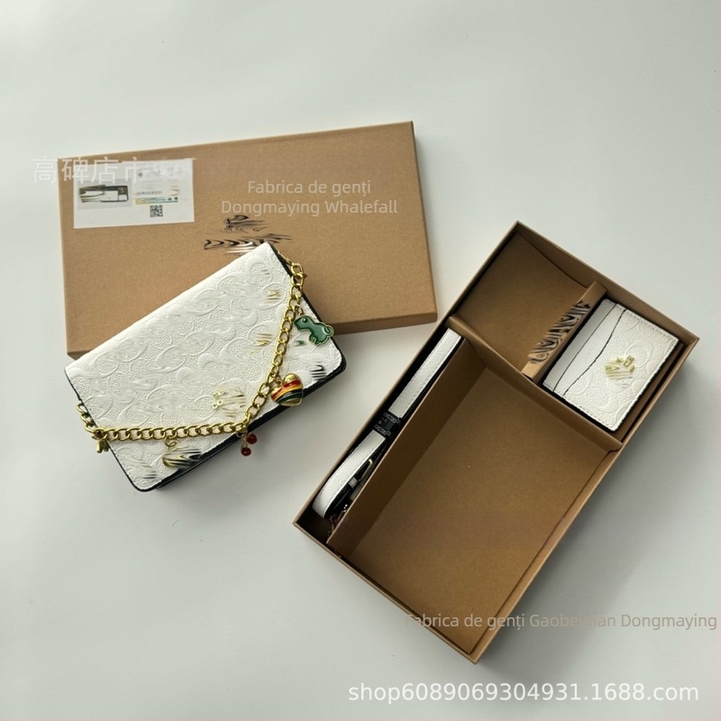 Geantă crossbody pentru femei - formă pătrată orizontală, PU material, închidere cu clips, buzunar interior cu fermoar, curea pentru un umăr