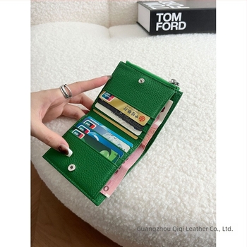 Portofel pentru femei din piele naturală, două pliuri, căptușeală din pânză, model cu litere