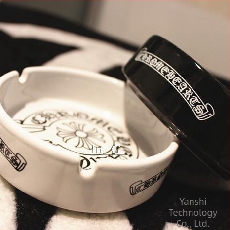 Vas de cenușă din ceramică, text gravat, model 985, marcă Yanshi