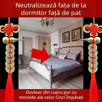 Ornament de pat din alamă, în stil chinezesc, cu motiv dovleac și pandantiv cu monedele celor Cinci Împărați