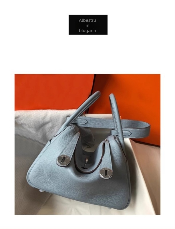 Geantă Doctor din piele naturală pentru femei, cu bretea crossbody — piele autentică; căptușeală din piele de vacă; închidere cu fermoar; compartiment interior laminat; textură moale