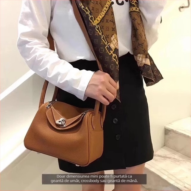 Geantă Mini Lindy Doctor din Piele Naturală | Piele de vită dublă, Captuseală din Piele de Vită, Închidere cu fermoar și cataramă, Compartiment interior cu buzunar cu fermoar