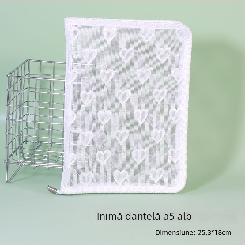 Album cu foi detașabile, copertă transparentă din PVC în formă de inimă, legare cu 3 găuri