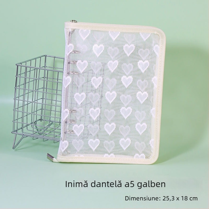 Album cu foi detașabile, copertă transparentă din PVC în formă de inimă, legare cu 3 găuri