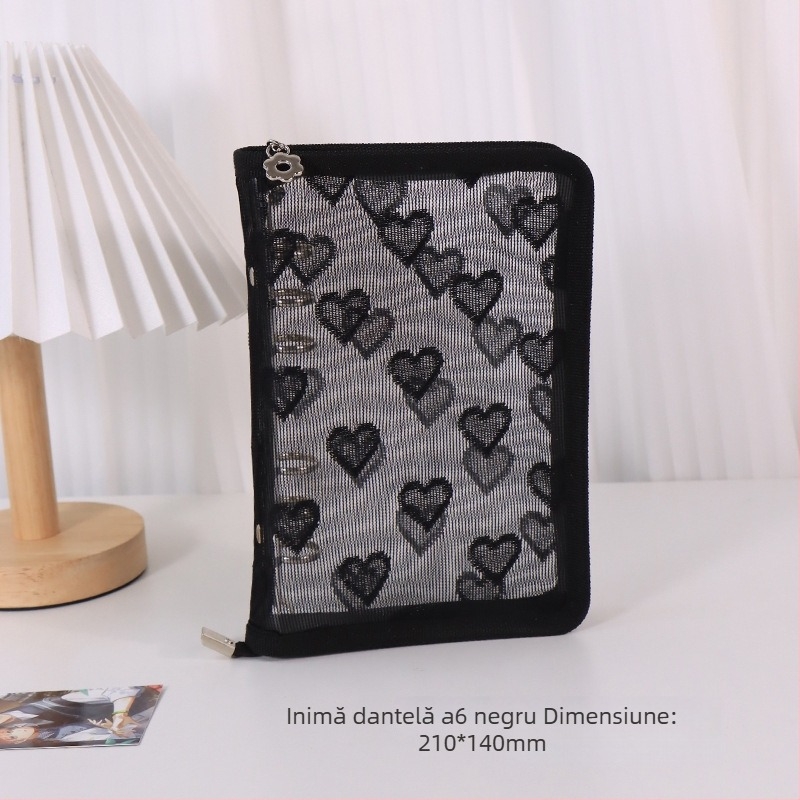 Album cu foi detașabile, copertă transparentă din PVC în formă de inimă, legare cu 3 găuri