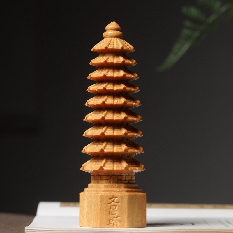 Turnul Wenchang din lemn de santal auriu, ornament de birou din lemn pentru casă