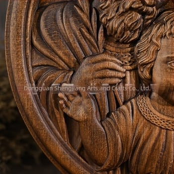 Ornament din lemn cu Familia Sfântă pentru perete — figură cu Iosif și Fecioara Maria, din lemn de fag, artă modernă