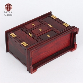 Dulap miniatural cu cinci sertare din mahon, stil Ming-Qing, ornament sculptat în lemn