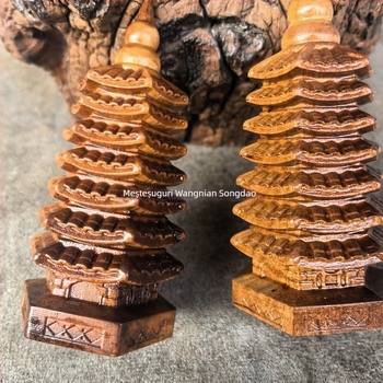 Turnul Wenchang din lemn de Jujube, lovit de trăsnet în mod natural, cu șapte sau nouă niveluri, sculptură din lemn masiv pentru birou