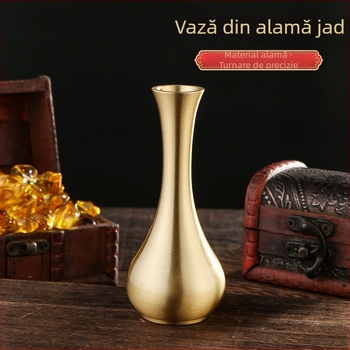 Recipient decorativ din alamă pentru casă și birou — vază retro pentru aranjamente florale