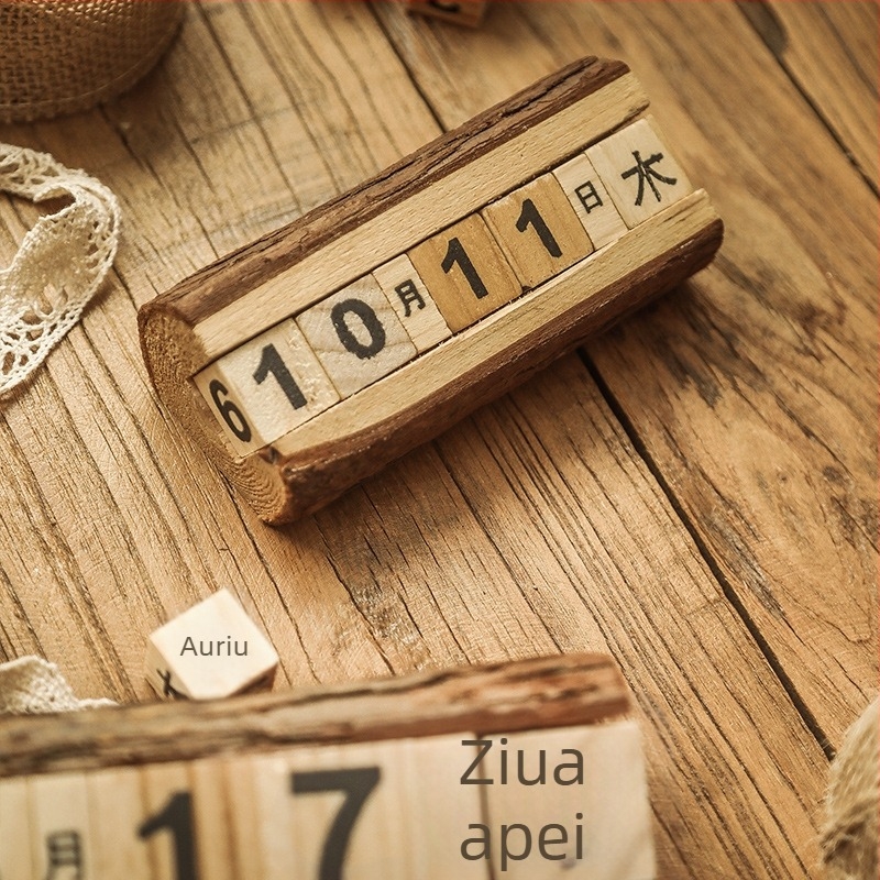 Calendar de birou din lemn – ornament decorativ pentru fotografie